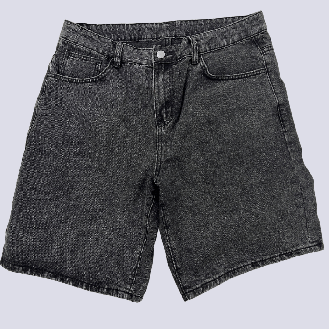 Front View of the Manfinity Black Short