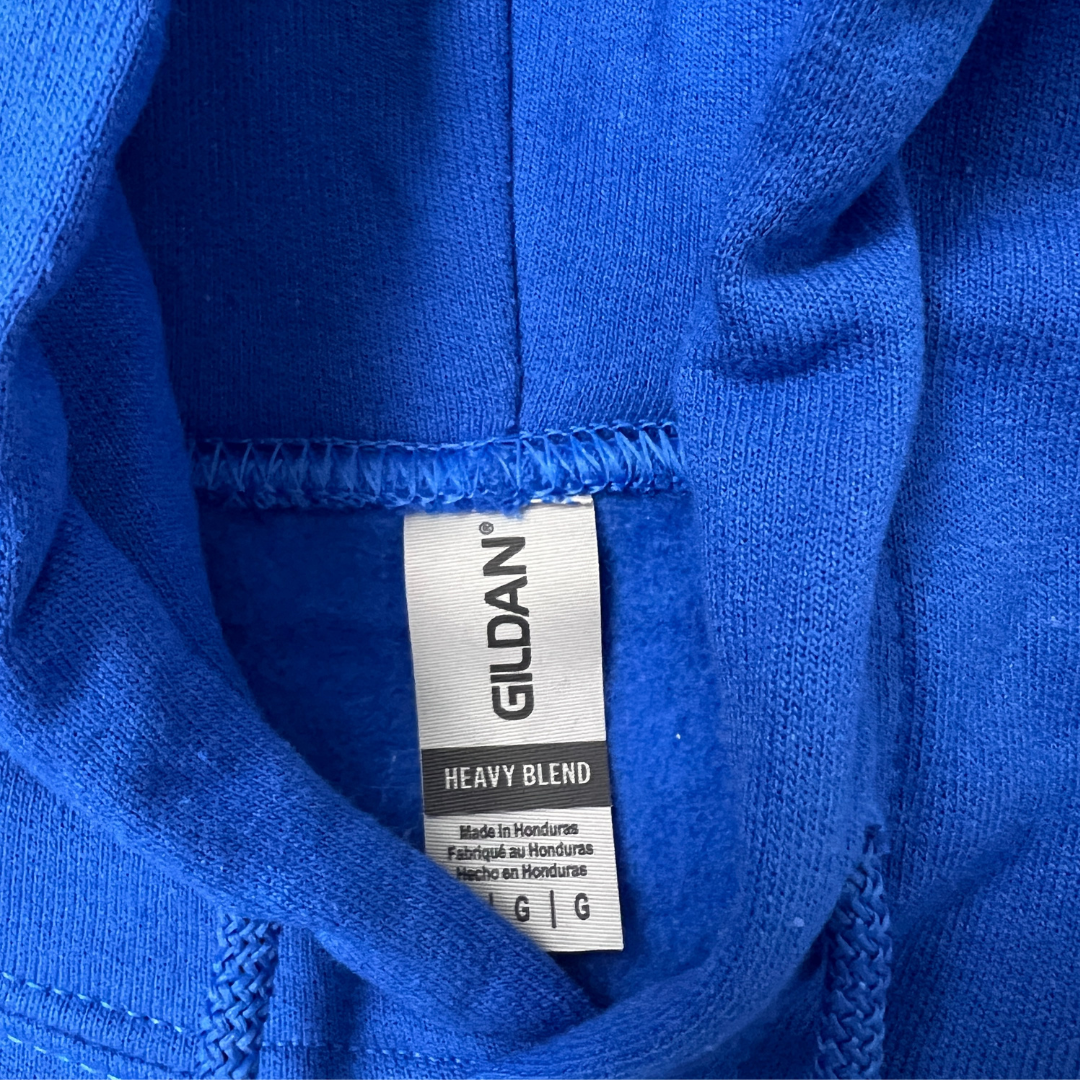 Label view of the men's Gildan Vintage 70's Hoodie