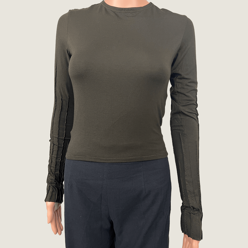 Aunad Puckered Long Sleeve Women's Top Front