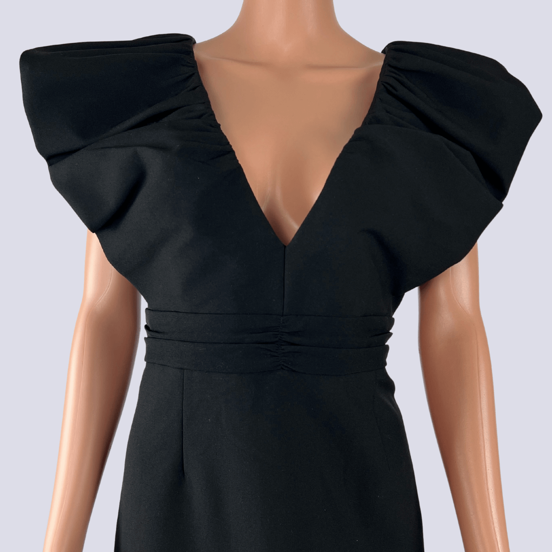 Front detail view of the Elle Zeittone Black Fan Sleeve Dress