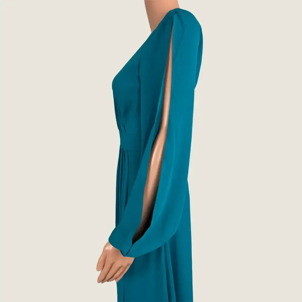 Side Detail View of the Forcast Louise Open Sleeve Maxi Dress