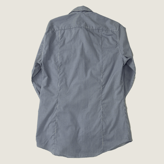 Back view of the H&M mens dress shirt