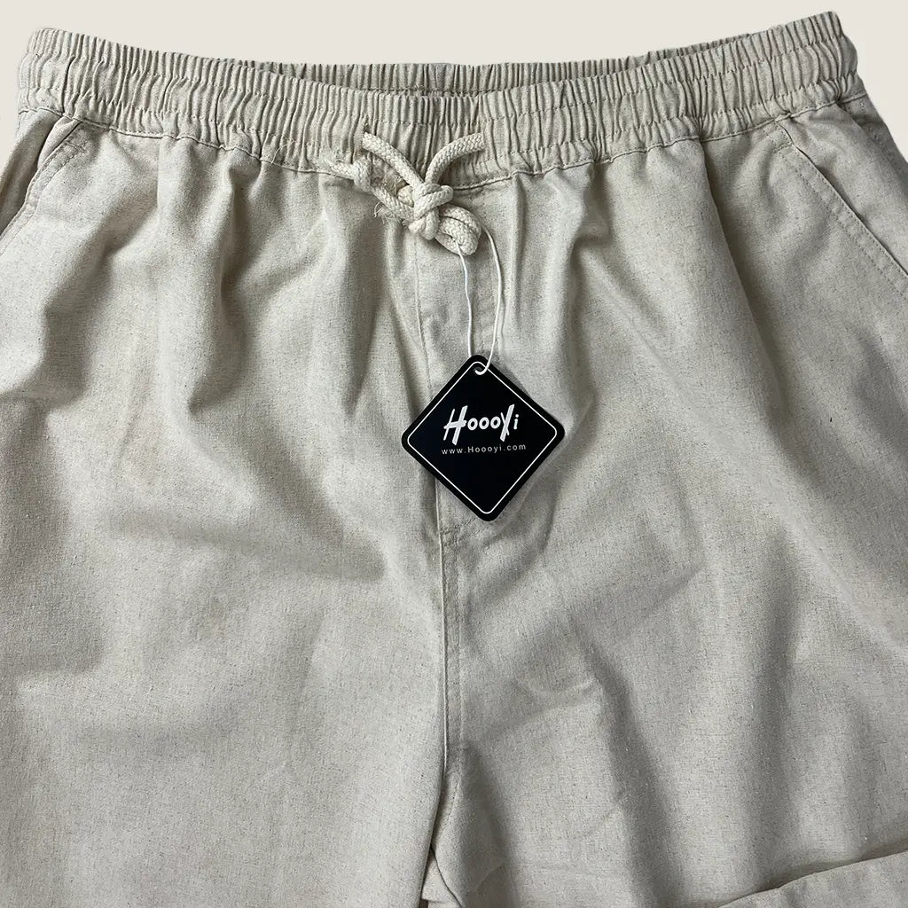 Front Waist Detail of the Hoooyi Linen Cotton Blend Cropped Pant