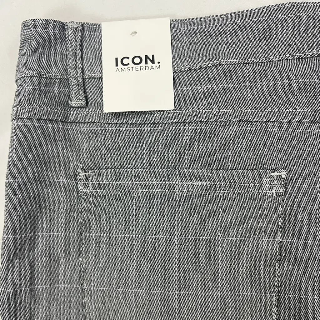 Back Detail View of the Icon Amsterdam The Siena Trouser