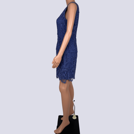 Side view of the Kachel purple lace dress