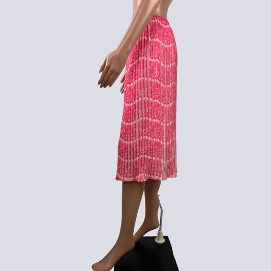 Side view of the Karen Millen skirt