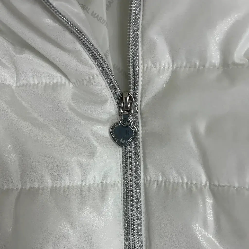 Front Zip Detail View of the Original Marines Girls Puffer White With Faux Trim