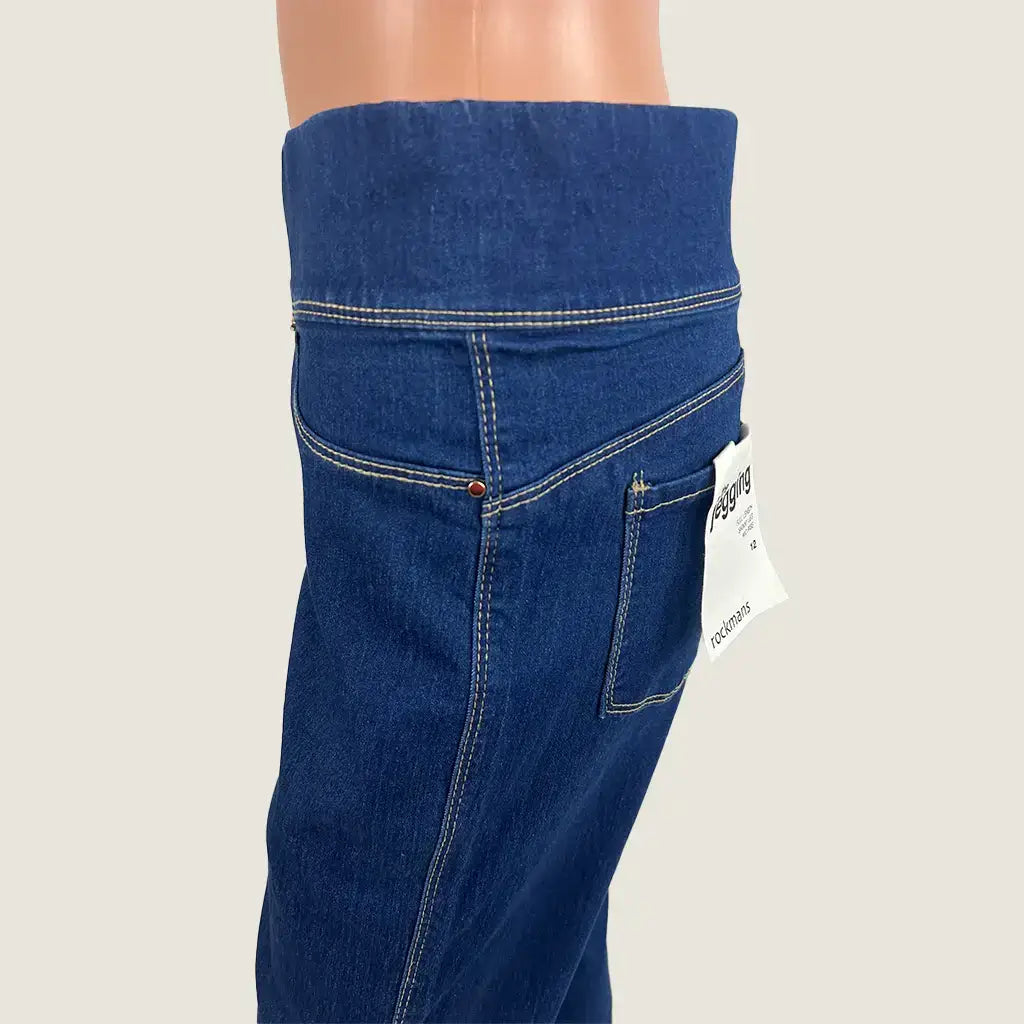 Side Detail View of the Rockmans The Jegging Pull On Jeans