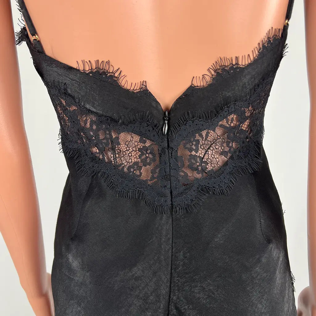 Back Detail View of the San Sloane Evera Midi Dress
