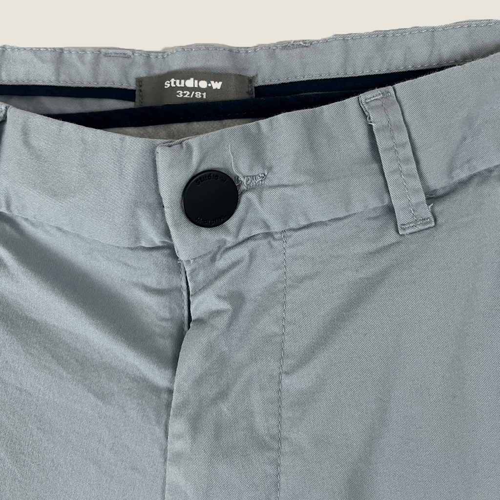 Button detail view of the Studio W Mens Blue Shorts