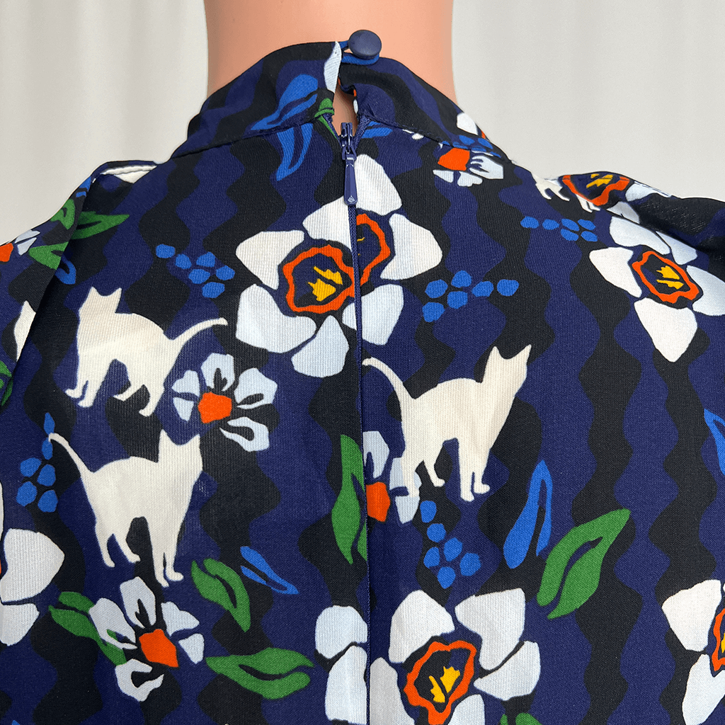 Hidden Zip detail of the Topshop blouse