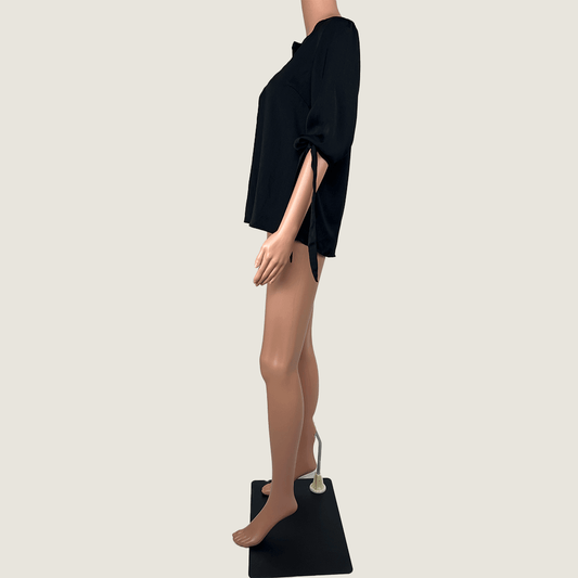 Side view of the Vero Moda Black Short Sleeve Shirt