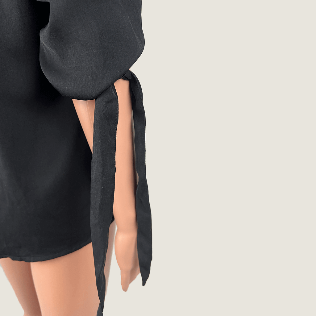 Back close up view of the Vero Moda Black Short Sleeve Shirt