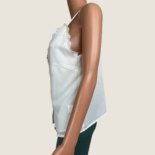 Side View of the Shein White Cameo