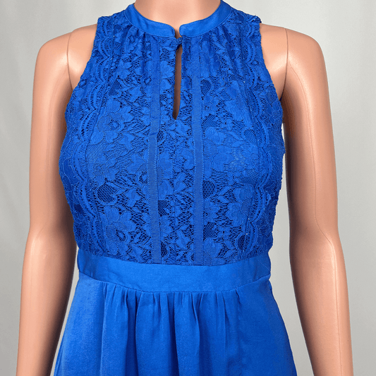 Witchery Maxi Woman's Dress Front Detail