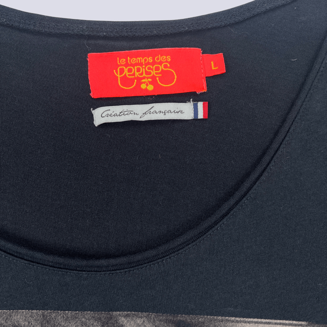 Front logo detail view of the Cerises T-Shirt