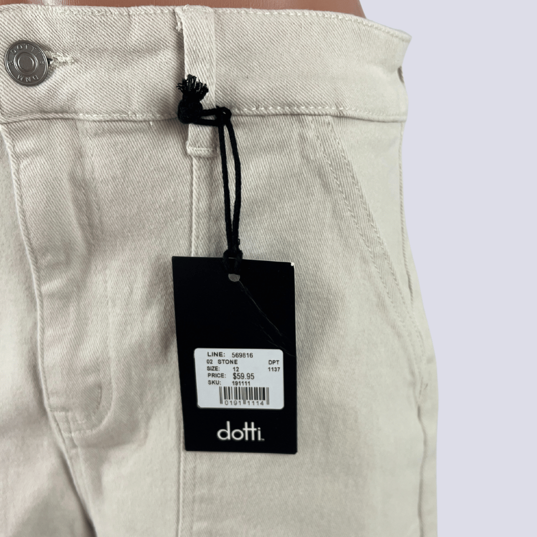 Front Pocket Detail of the Dotti High Rise Sabrina Bermuda Shorts 12