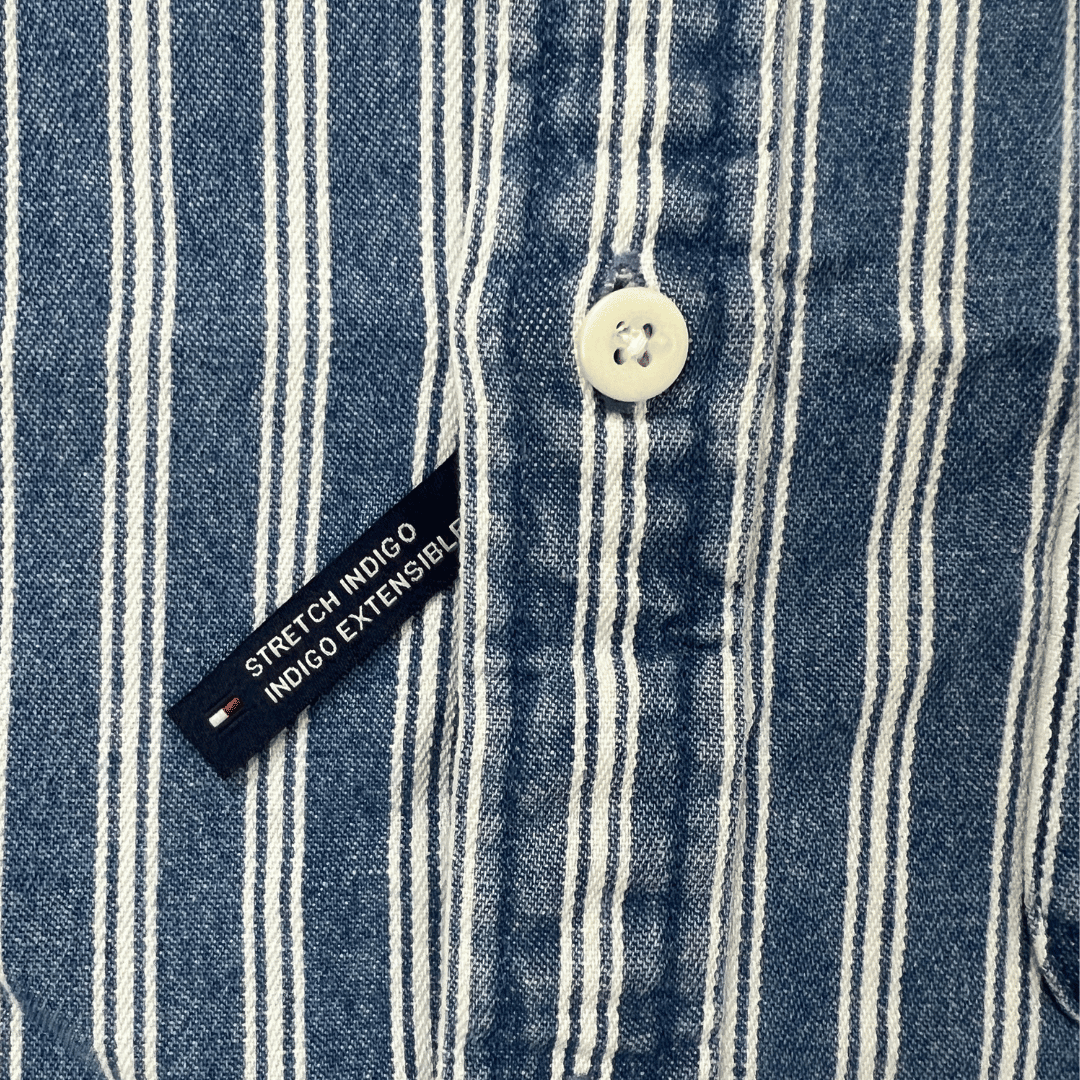 Front detail Tommy Hilfiger M Curtis Short Sleeve Shirt Medium