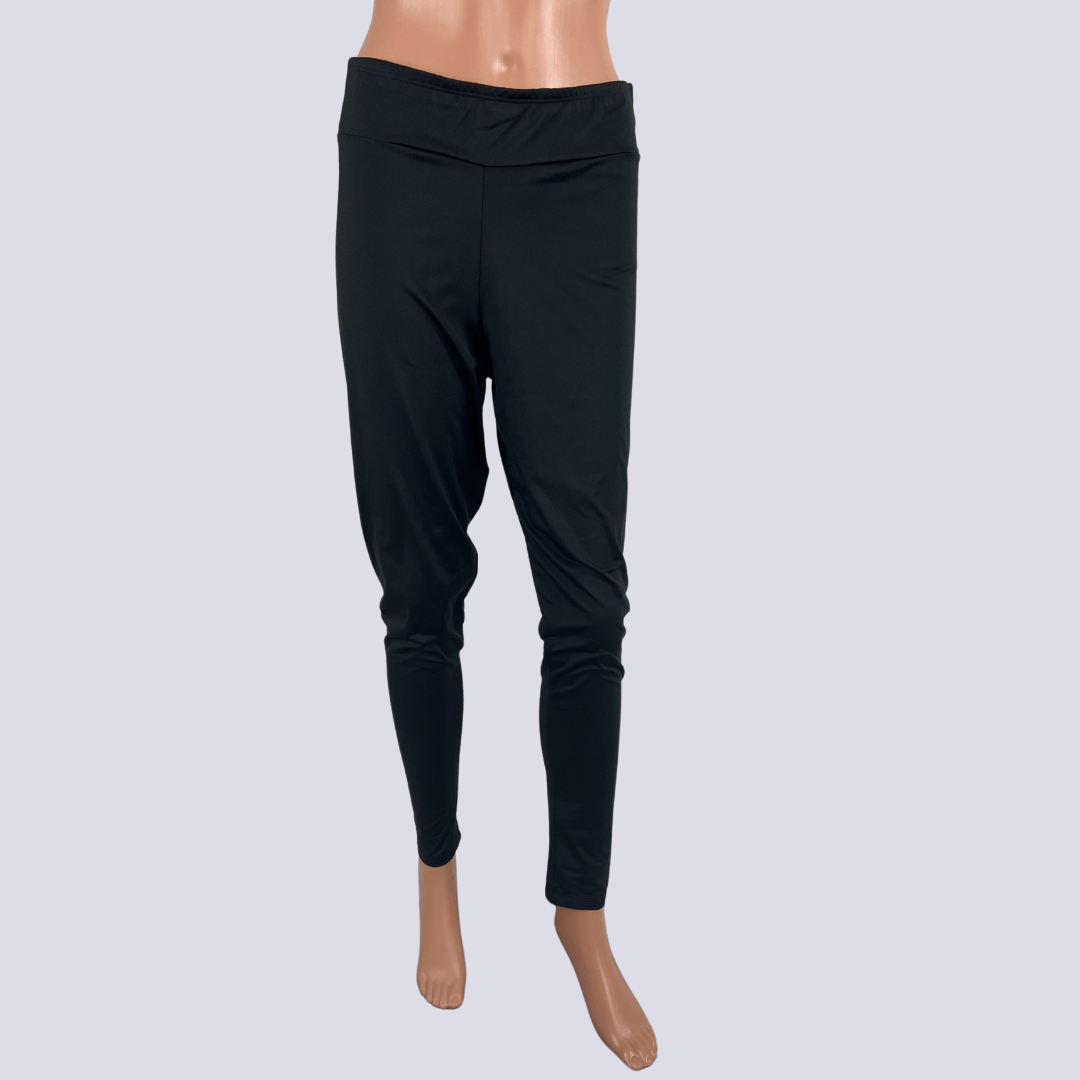 Front View of the Taking Shape Leggings Small