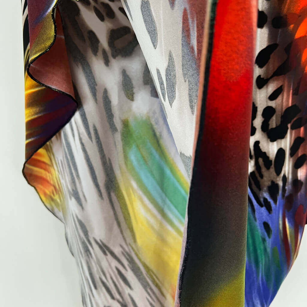 Side detail Front Animal print Ponch