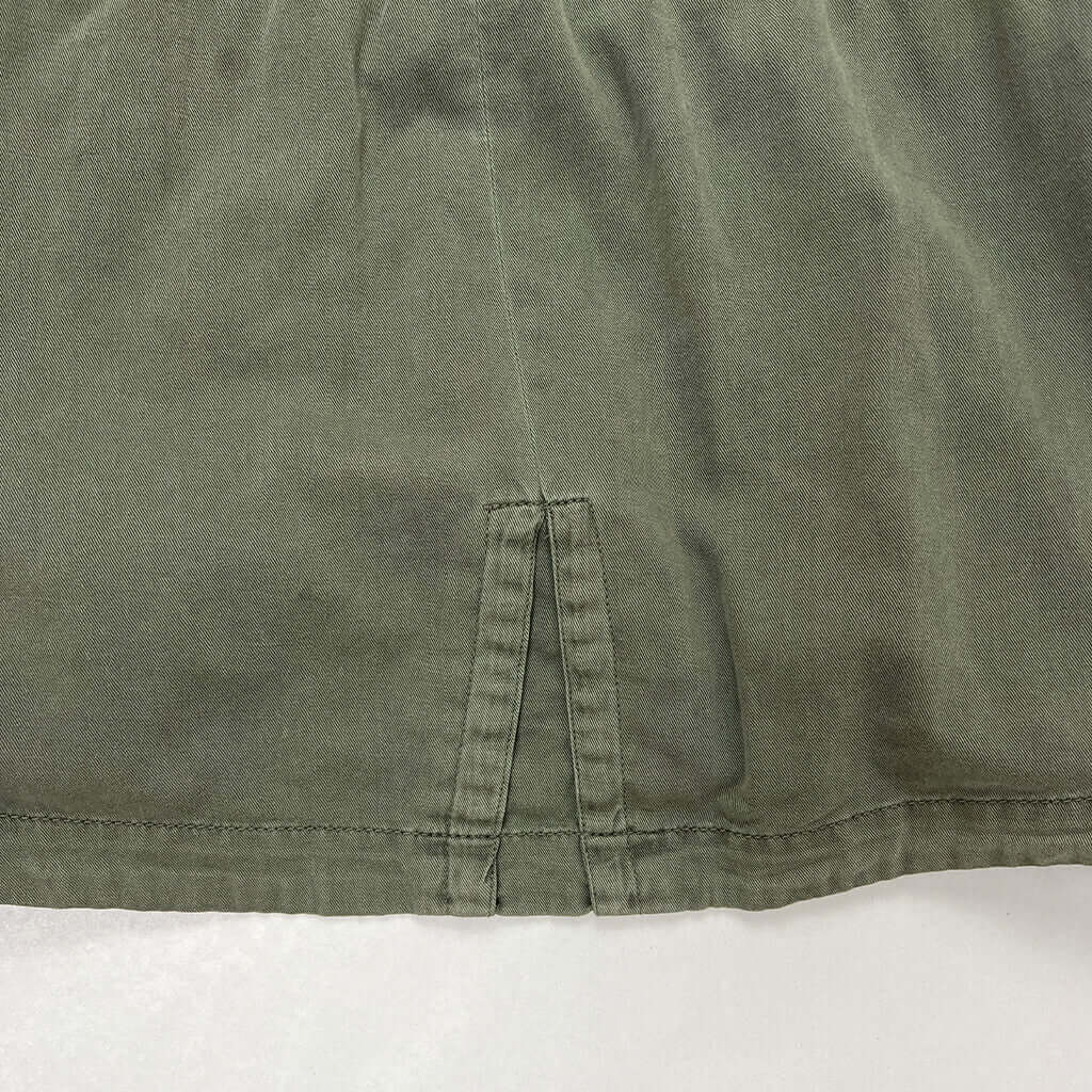 Factorie anorak hem detail