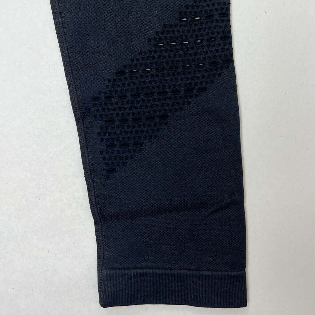 Lala-Black-Long-Leg-Detail