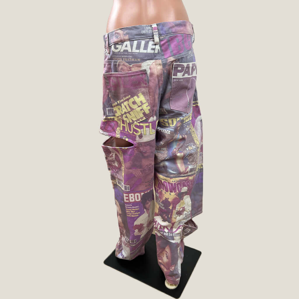 Oversized jeans with 90's magazine print Back No Belt