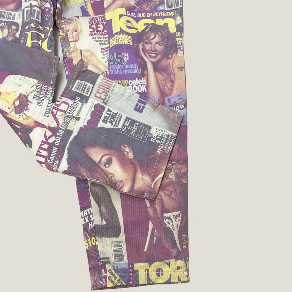 Oversized jeans with 90's magazine print leg detail