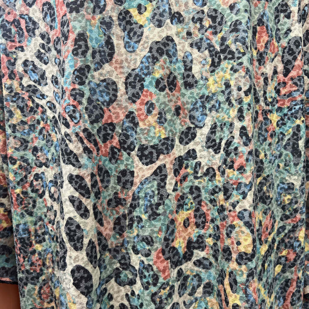 Multi-Coloured Bat Wing Top Print Detail