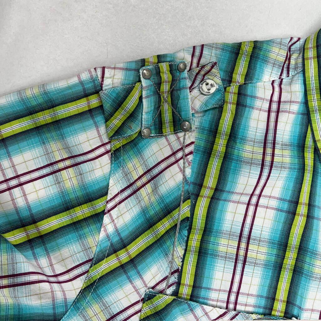 Tomo Wolfe Mens Checkered Distressed Shirt Sleeve Detail