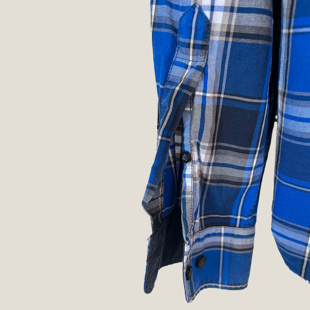 catullus shirt Cuff Detail
