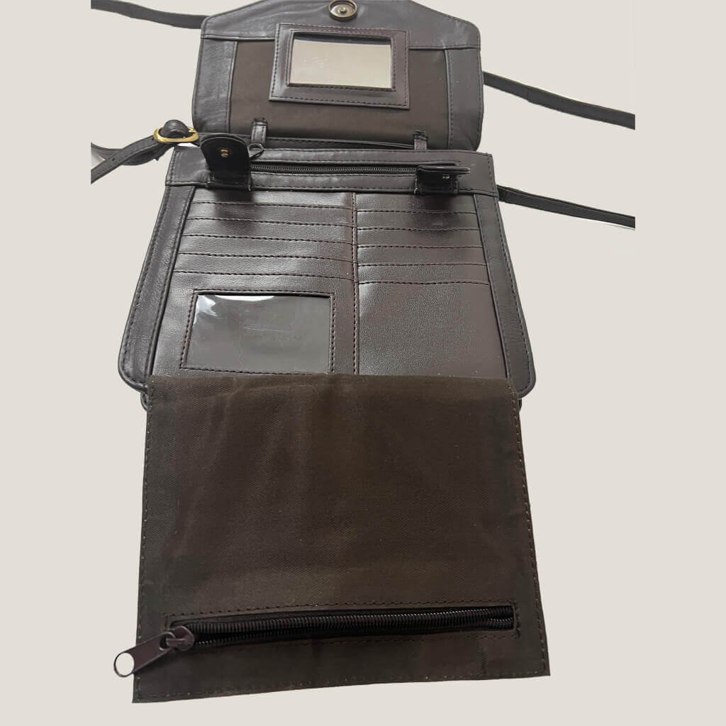 Futura Travel Shoulder Bag Open All