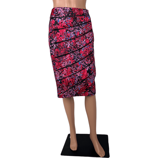 Front view of the Table Eight Floral Fitted Skirt