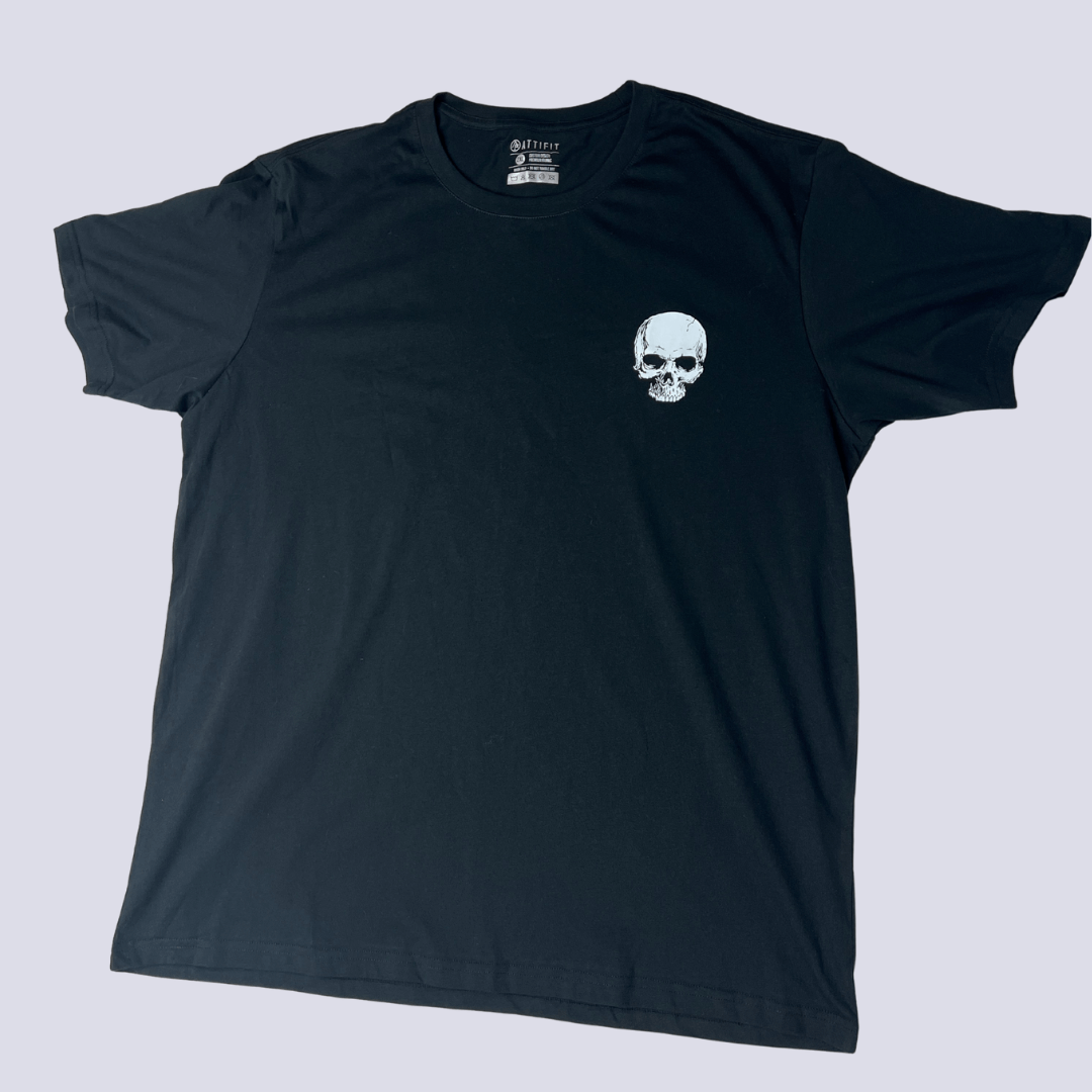 Front view of the Attifit skull graphic t-shirt