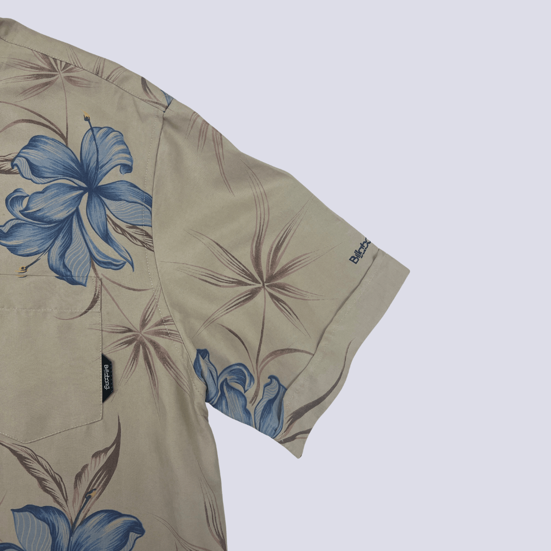 Sleeve detail view of the Billabong Hawaiian Shirt Tan