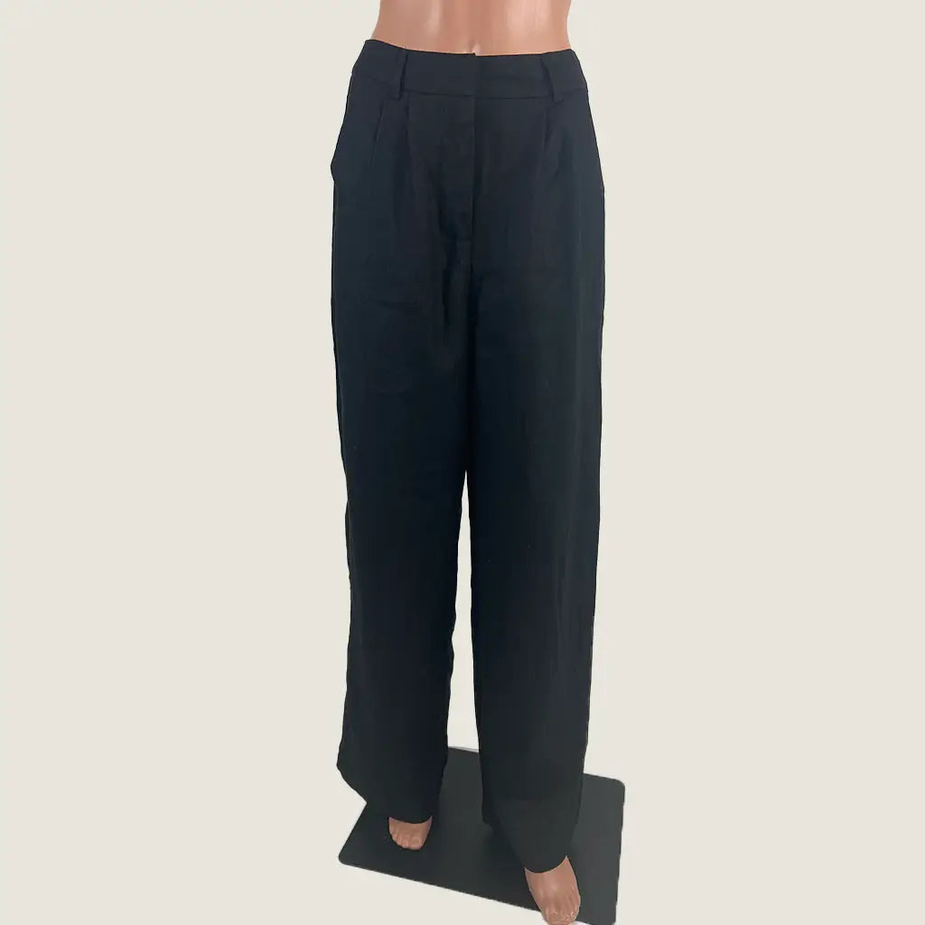 Front View of the billy j Tillie Pants