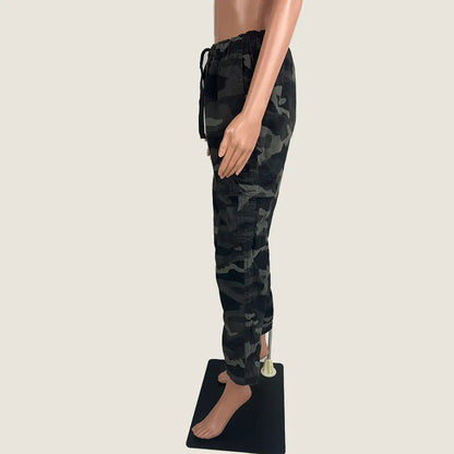 Side View of the Brilliant Basics Men's Camo Cargo Pant