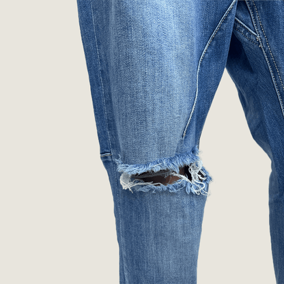 D-Luxe Ripped Boyfriend Jean Leg Detail