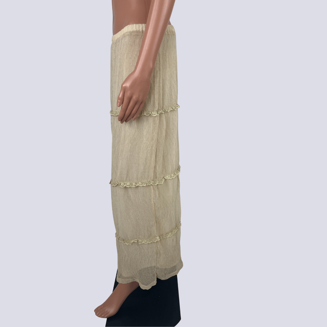 Side view of the Dazie Maxi Skirt