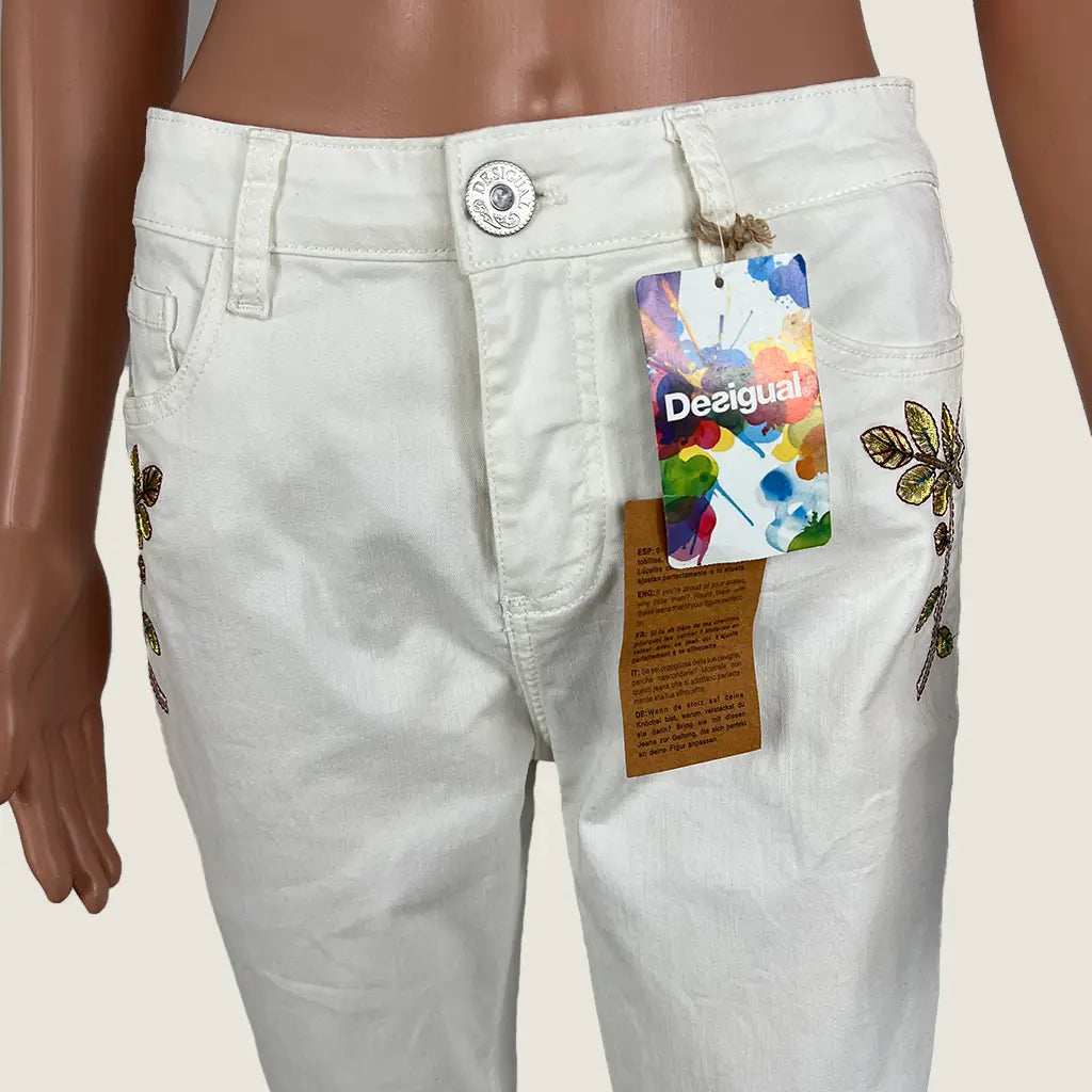 Front Detail View of the Desigual Embroidered Denim Sari White Jeans