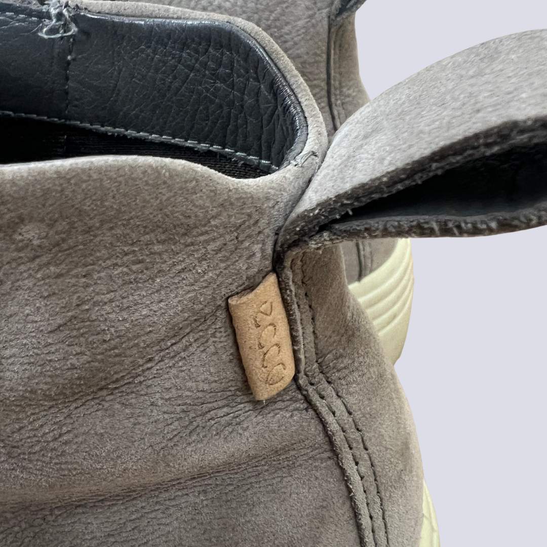 Front view of the Ecco Suede Ankle Boot