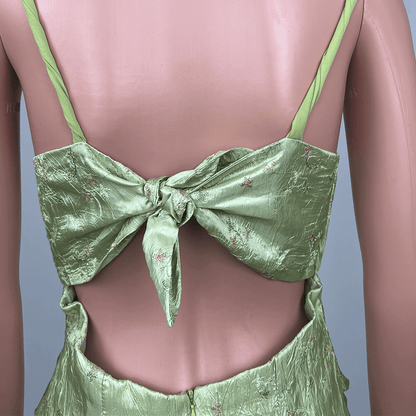 Garfunkel Flower Embossed Line Dress Backless Detail