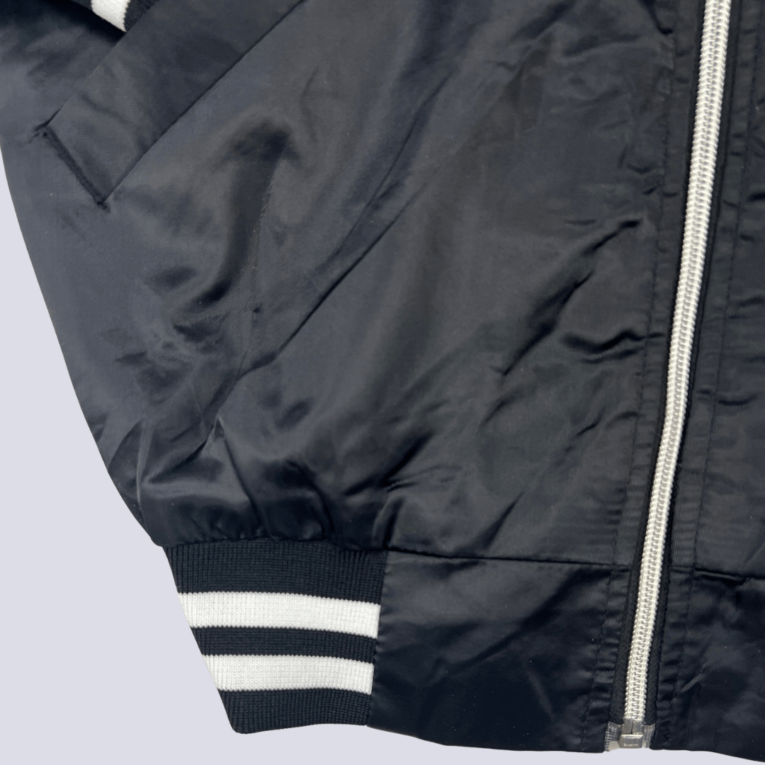 Front hem view of the Forever New 21 Black Jacket