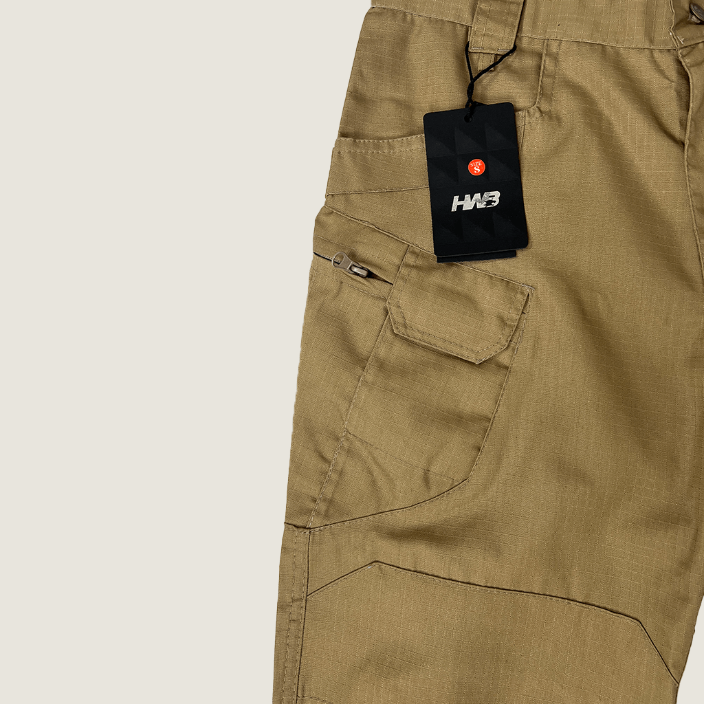 Side close up view of the front pocket on the HWB men's khaki cargo short