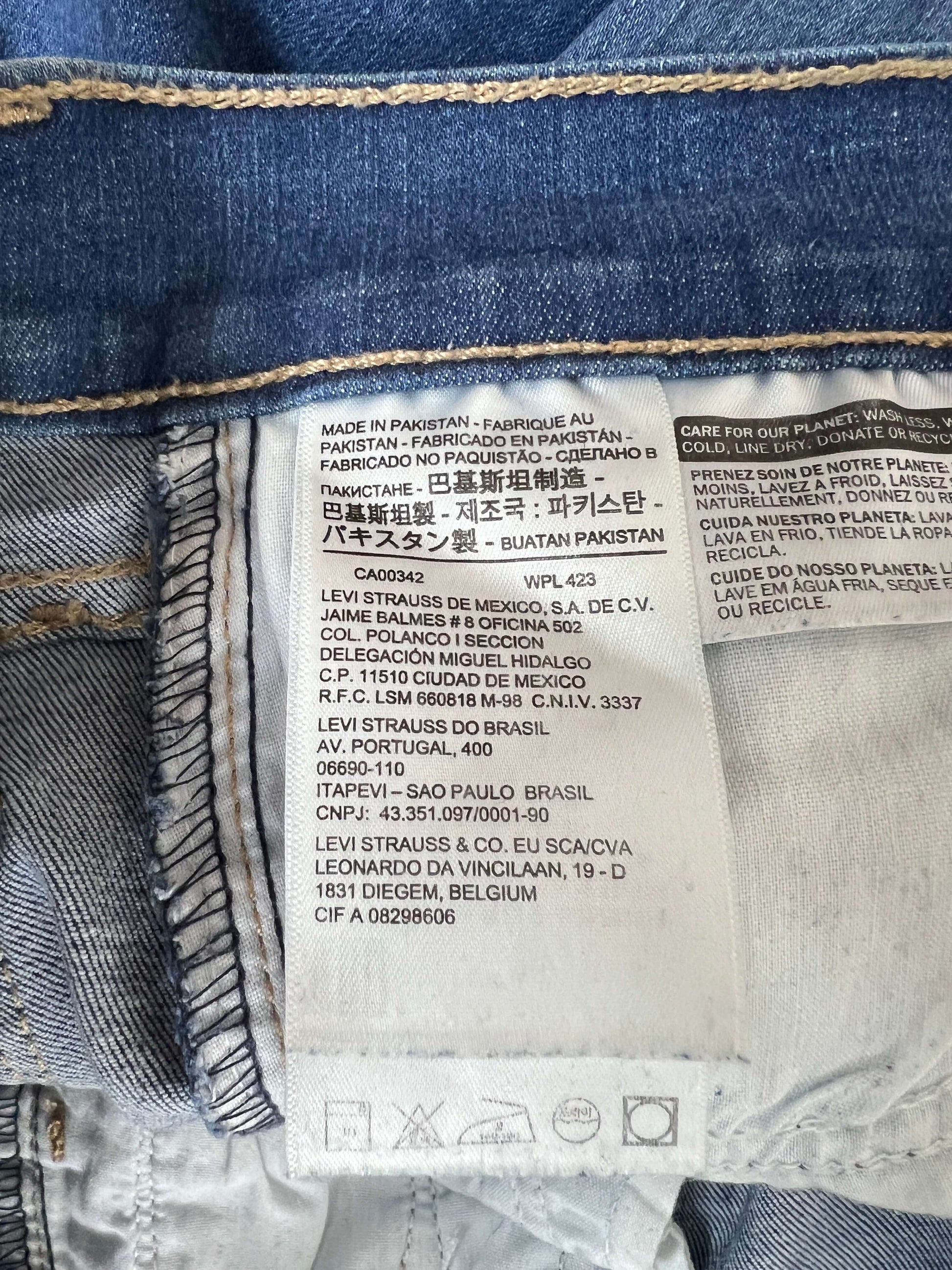 Label of the Levis 710 Skinny Jeans
