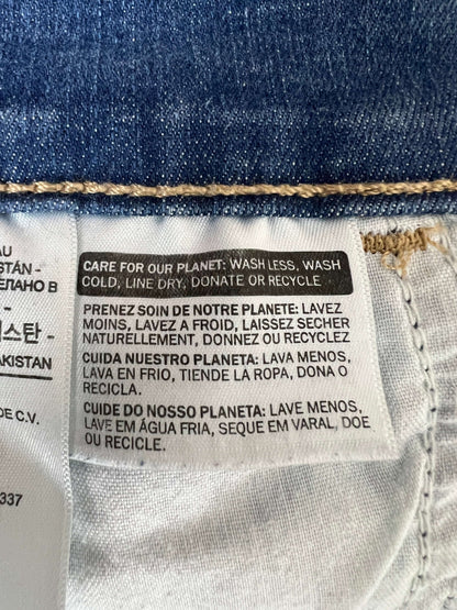 Label of the Levis 710 Skinny Jeans