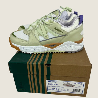 Front View with Box of the Karhu Fusion XC Aloe Wash Unisex Sneaker