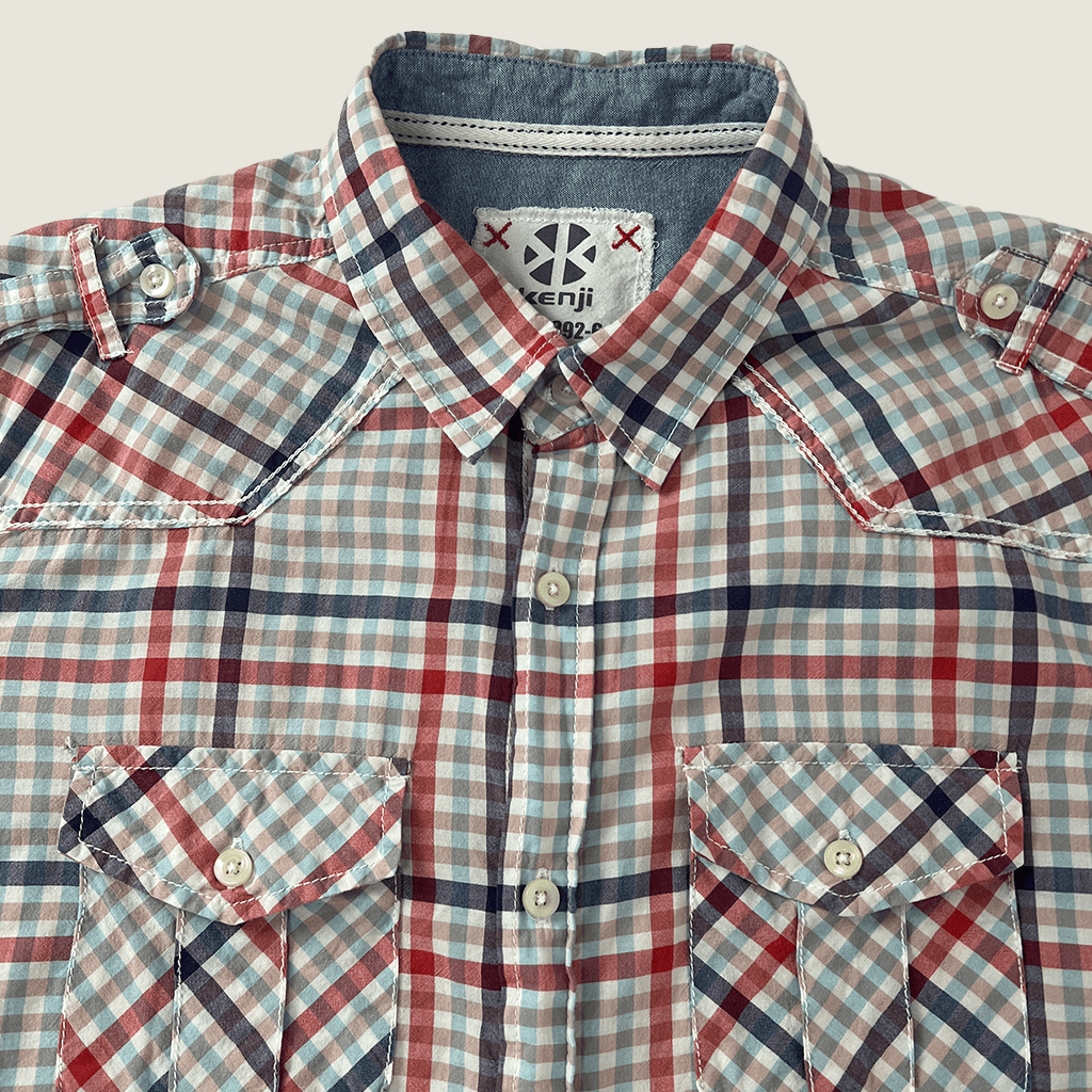 Front collar close up view of the Kenji mens check shirt