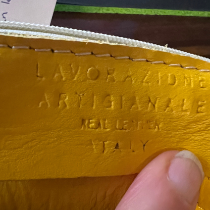 Front view of the Lavorazione Artigiana