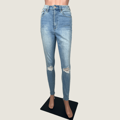 Front View of the Lee High Licks Crop Denim Jeans